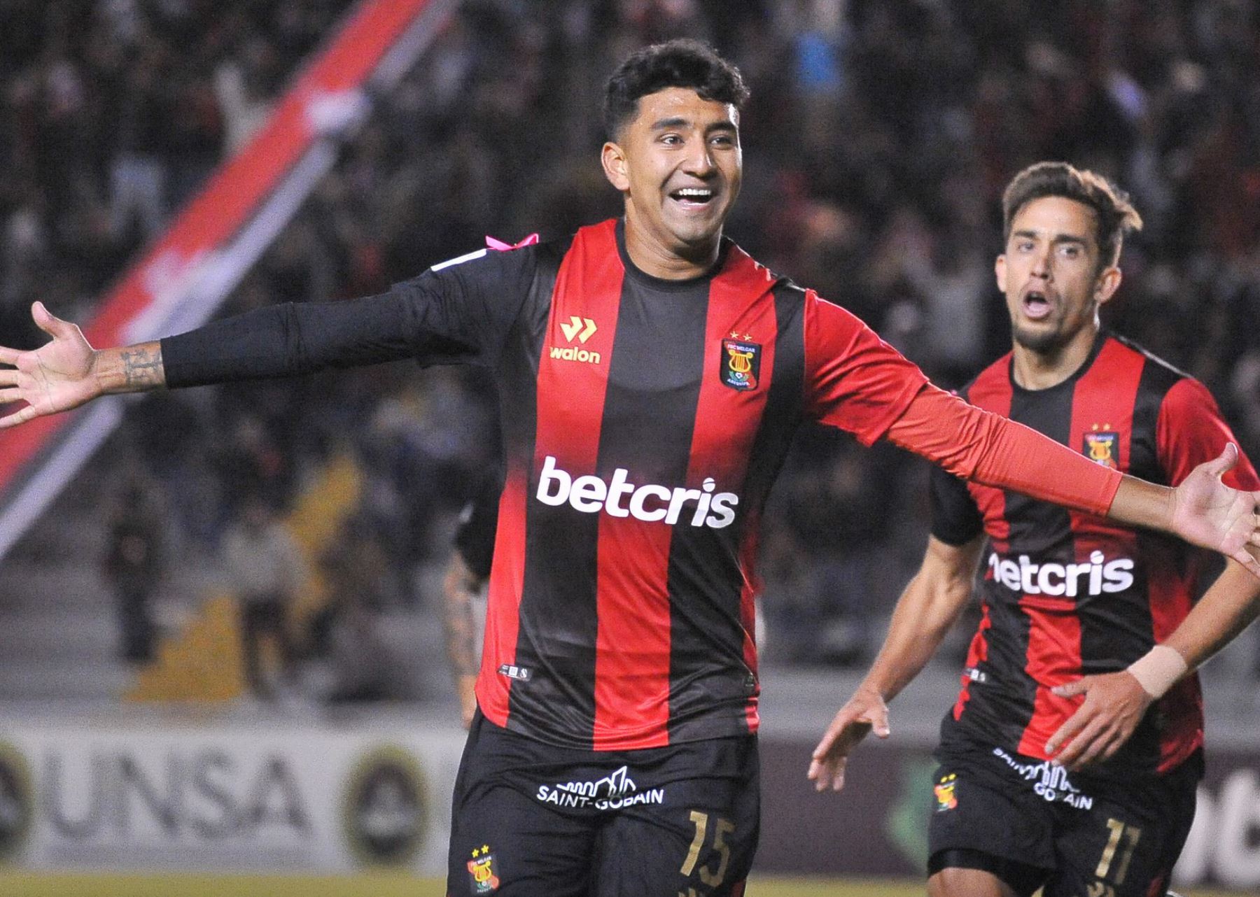 Liga 1: FBC Melgar golea 3-0 al Sport Boys y toma la punta del acumulado