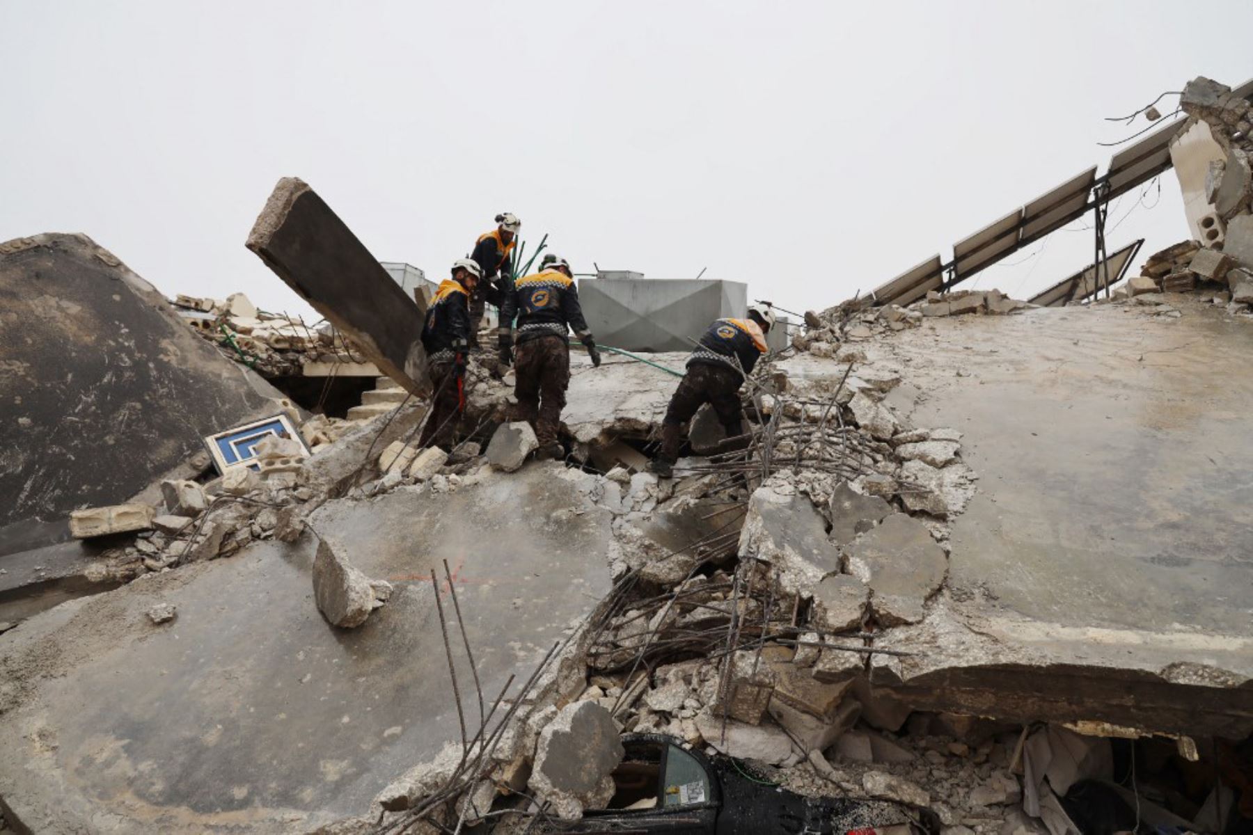 �TERREMOTO EN TURQUÃA Y SIRIA DEJA CERCA DE 1,800 MUERTOS