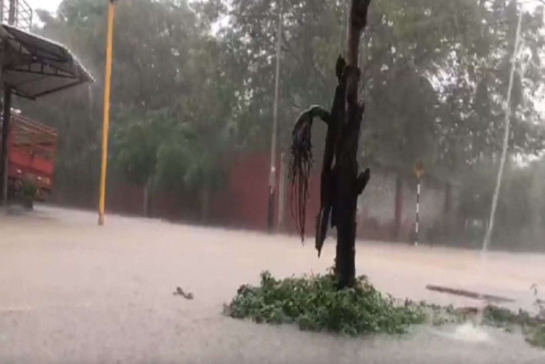 LLUVIAS EXTREMAS CONTINUARÃN: HAY 637 DISTRITOS DE LA COSTA NORTE Y LA SIERRA EN RIESGO