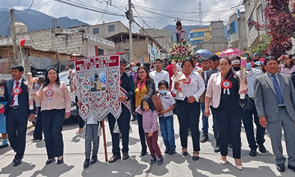 TAMBURCO A PUNTO DE CELEBRAR LA FIESTA DEL SR. DE EXALTACIÓN