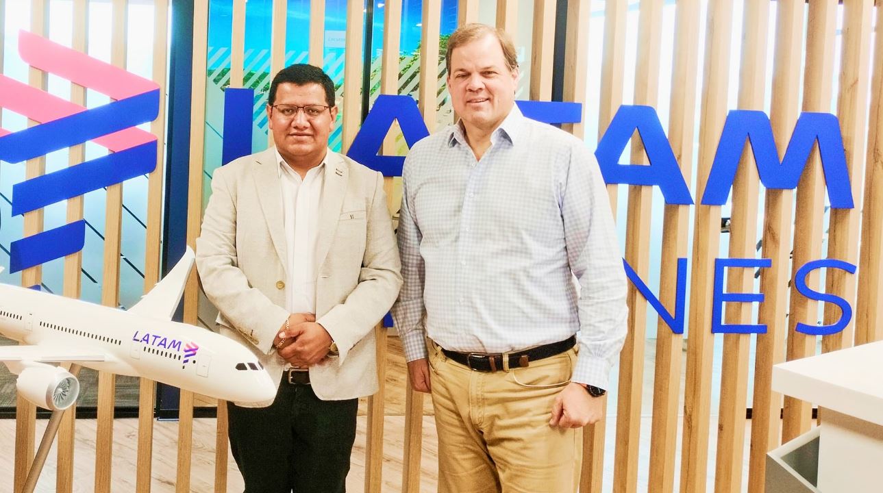 ALCALDE DE ANDAHUAYLAS PIDE APOYO A LATAM PARA ASESORAMIENTO TÃ‰CNICO EN EL SANEAMIENTO FÃSICO LEGAL DEL AEROPUERTO.