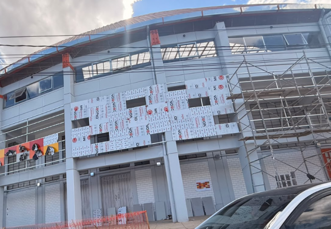 COLISEO NACIÓN CHANKA PERMANECE CERRADO PESE A HABER SIDO INAUGURADO HACE MÁS DE UNA SEMANA