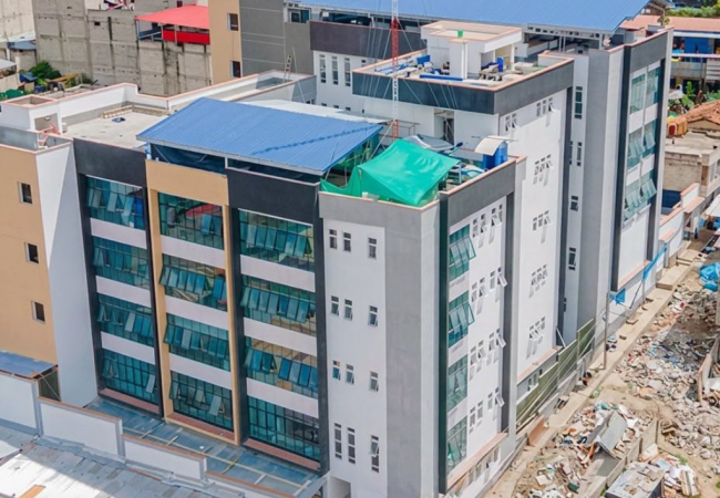 CONTRALORÍA DETECTA SIETE IRREGULARIDADES EN OBRA DE S/ 61 MILLONES DEL CENTRO DE SALUD DE TAMBURCO