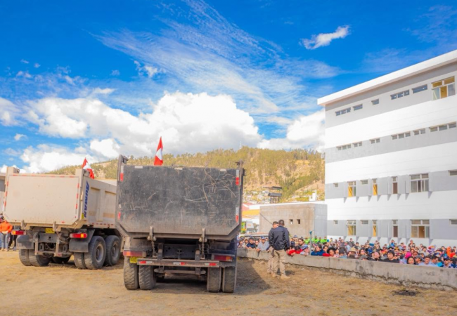 PRONIS INICIA OBRAS DEL NUEVO HOSPITAL DE ANDAHUAYLAS II-2 Y PREPARA INGRESO DE MAQUINARIA PESADA